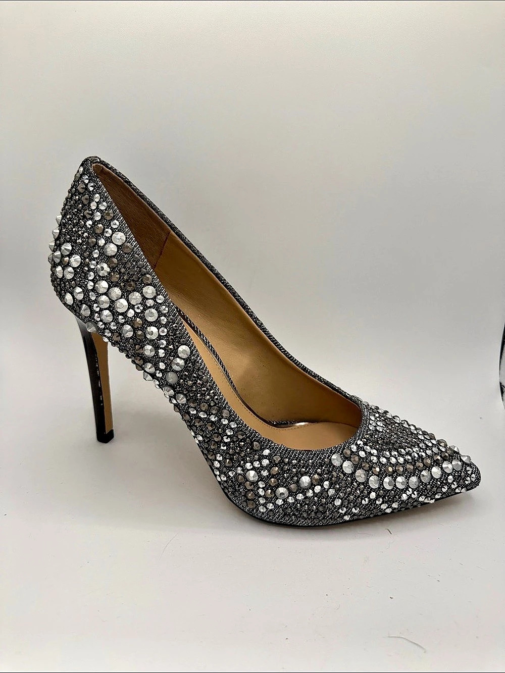 Gianni Bini Embellished Pointed-Toe Heels in Gray & Silver New size 10